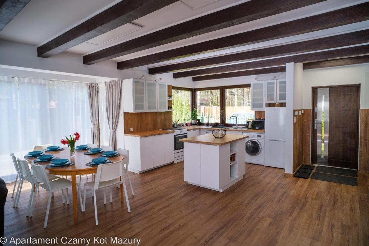 Вілла Czarny Kot Mazury Dom Caloroczny Malkinie Екстер'єр фото