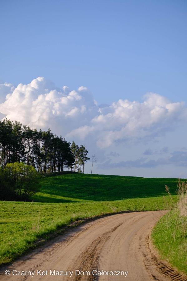 Вілла Czarny Kot Mazury Dom Caloroczny Malkinie Екстер'єр фото