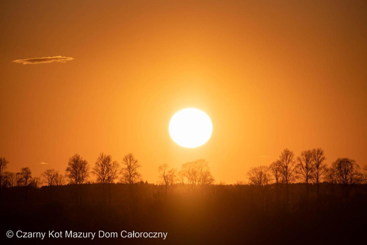 Вілла Czarny Kot Mazury Dom Caloroczny Malkinie Екстер'єр фото