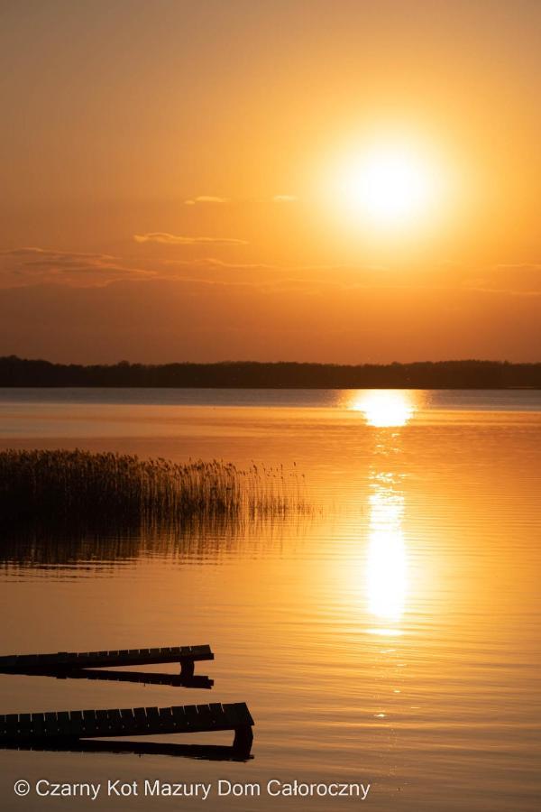Вілла Czarny Kot Mazury Dom Caloroczny Malkinie Екстер'єр фото