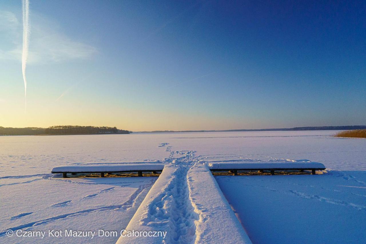 Вілла Czarny Kot Mazury Dom Caloroczny Malkinie Екстер'єр фото