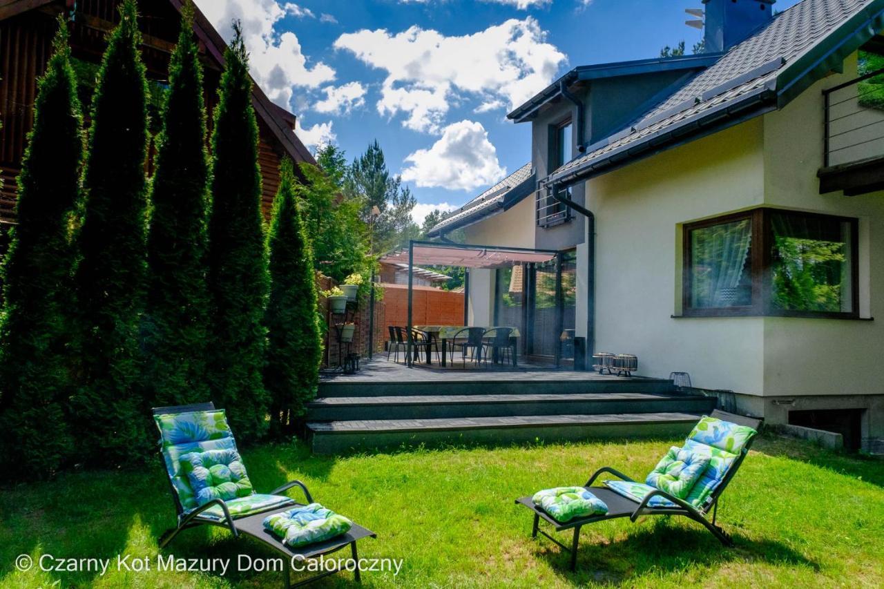 Вілла Czarny Kot Mazury Dom Caloroczny Malkinie Екстер'єр фото