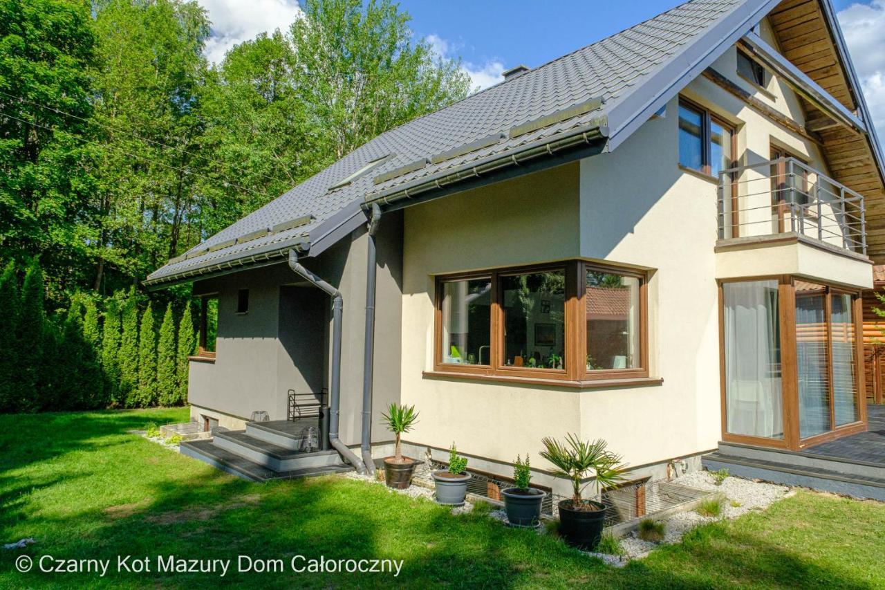 Вілла Czarny Kot Mazury Dom Caloroczny Malkinie Екстер'єр фото